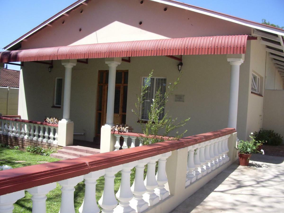Dee'S Bnb Pretoria Exterior foto