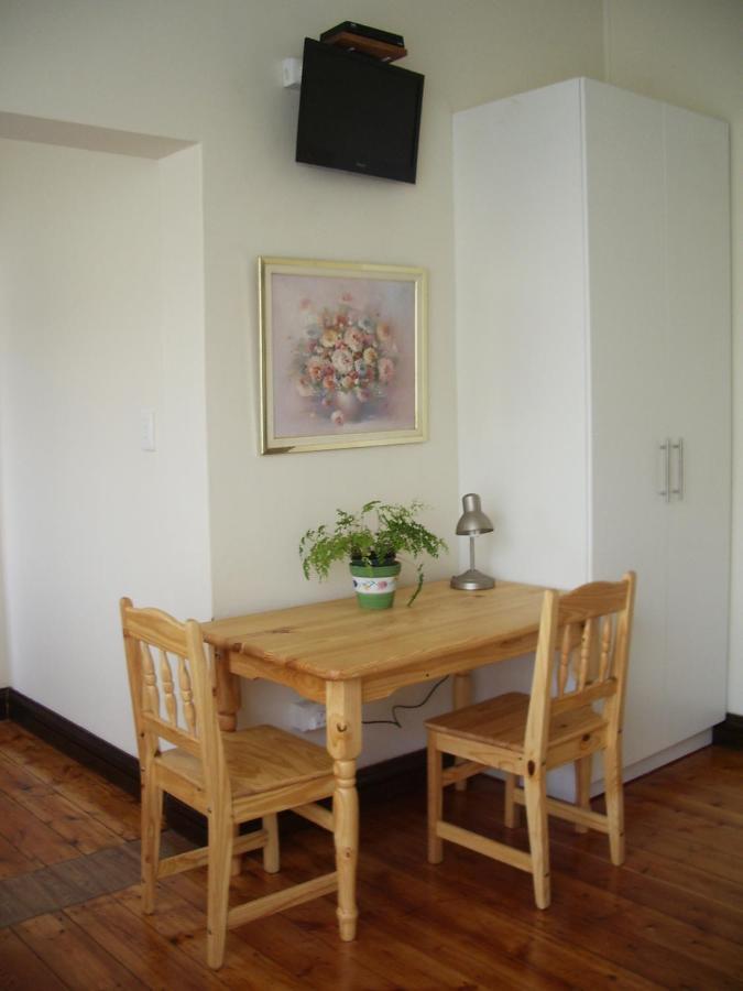 Dee'S Bnb Pretoria Exterior foto